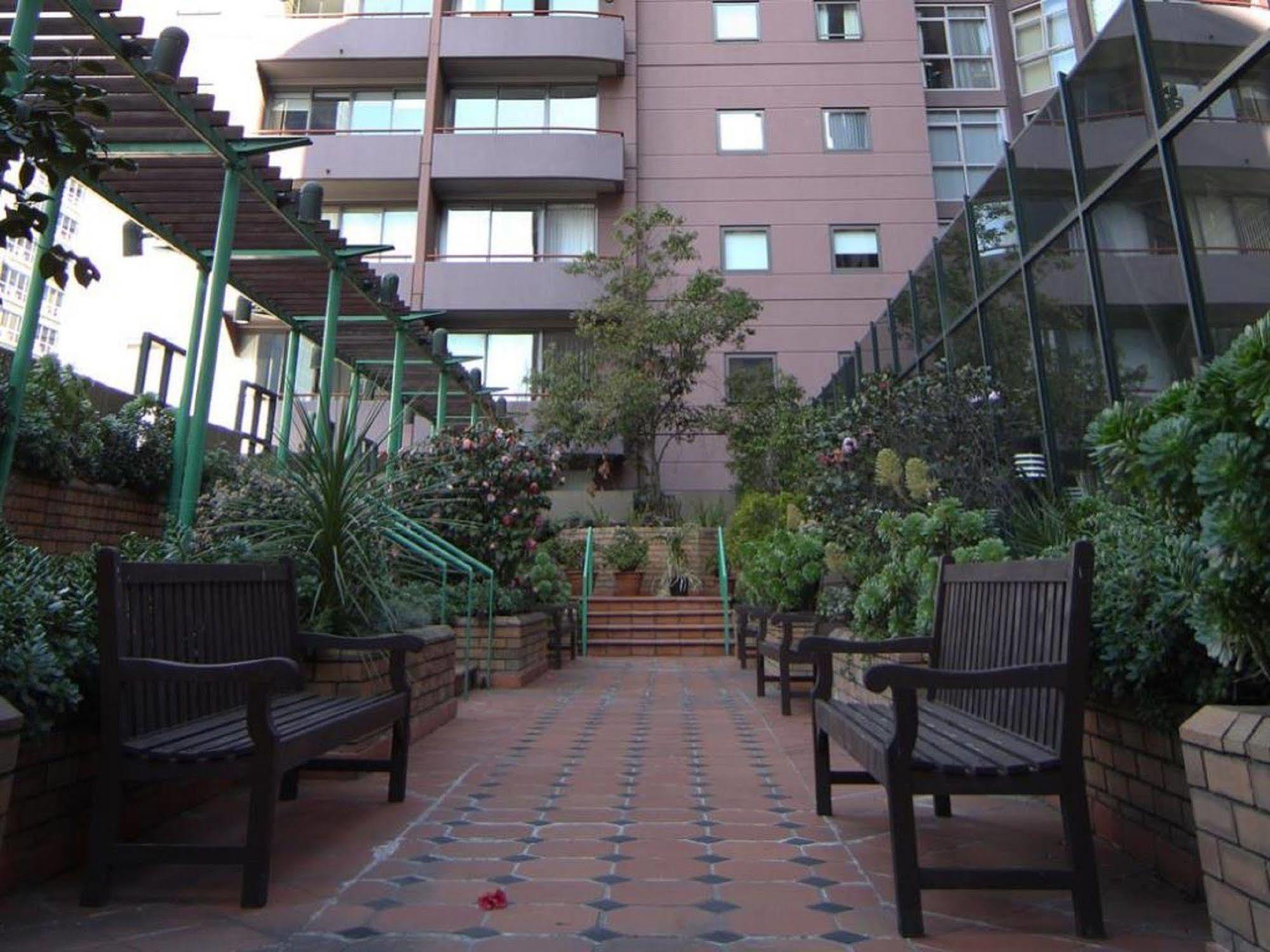 Paramount Apartments Melbourne Buitenkant foto